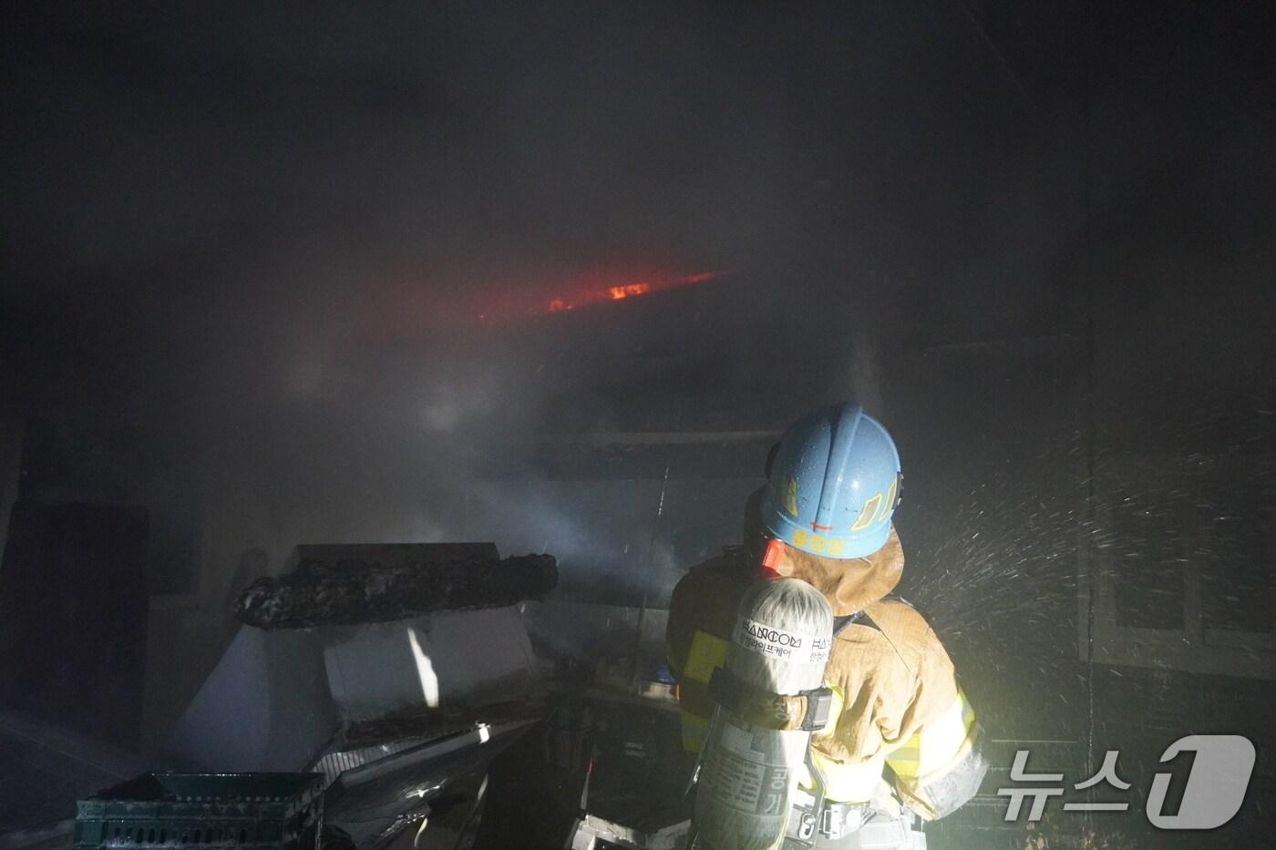  양주 화재 현장&#40;경기도북부소방재난본부 제공. 재판매 및 DB 금지&#41;/뉴스1