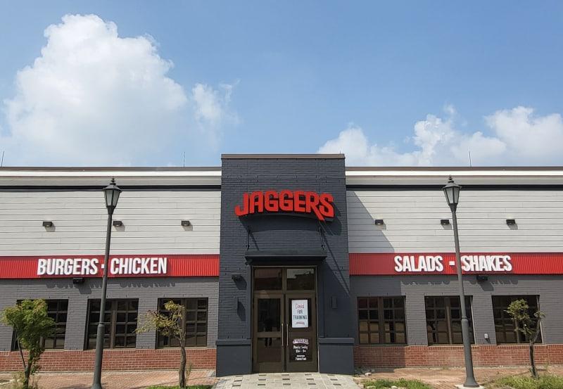 본문 이미지 - 경기도 평택시 미군기지에 위치한 &#39;재거스 험프리스점&#39; 전경 사진. &#40;현대그린푸드 제공&#41;