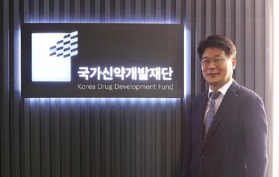 본문 이미지 - 고성규 경희대 한의과대학장이 국가신약개발재단 차기 이사장으로 선출됐다.&#40;국가신약개발재단 제공&#41;/뉴스1