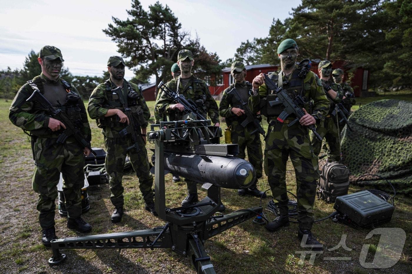 2023년 9월 13일 스톡홀름 군도의 말스텐 섬에서 미국과 군사훈련에 참가한 스웨덴 병사들. 2025.9.13./뉴스1 ⓒ AFP=뉴스1 ⓒ News1 이창규 기자