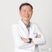 본문 이미지 - 홍수종 소아청소년과 전문의&#40;국립중앙의료원 제공&#41; 2025.11.26/뉴스1