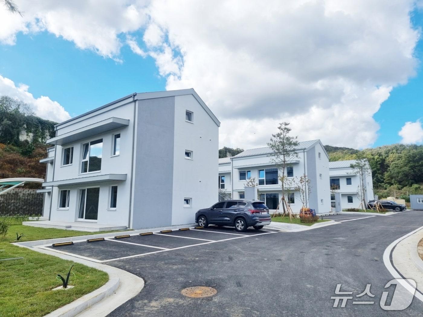 본문 이미지 - 충북 괴산 소수 청년주택 전경./뉴스1