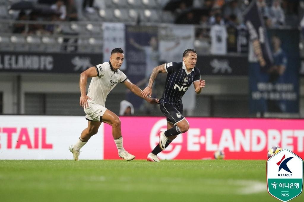 본문 이미지 - 서울이랜드FC와 성남FC가 27일 K리그2 준플레이오프를 치른다. &#40;한국프로축구연맹 제공&#41;