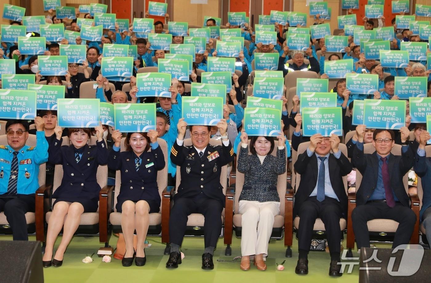 최주원 대전경찰청장은 26일 건양대학교 리버럴아츠홀에서 개최된 ‘2025년 교통사고 줄이기 한마음대회’에 참석했다. &#40;대전경찰청 제공. 재판매 및 DB금지&#41; 2025.11.26/뉴스1