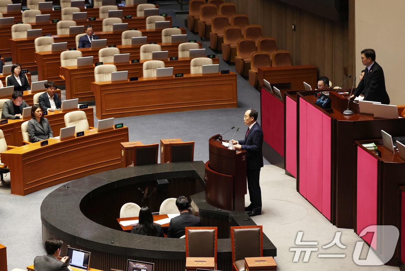 추경호 국민의힘 전 원내대표가 27일 서울 여의도 국회에서 열린 제429회국회&#40;정기회&#41; 제13차 본회의에서 자신의 체포동의안 표결과 관련해 신상발언하고 있다. 2025.11.27/뉴스1 ⓒ News1 장수영 기자