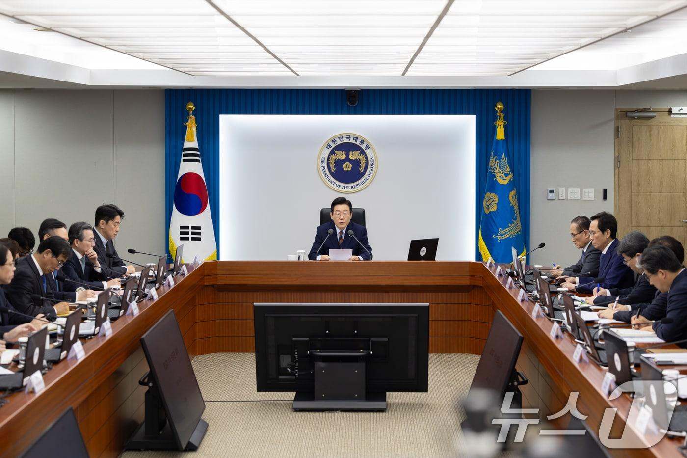 이재명 대통령이 27일 서울 용산 대통령실 청사에서 열린 수석보좌관회의에서 발언하고 있다. (대통령실 제공. 재판매 및 DB 금지) 2025.11.27/뉴스1 ⓒ News1 허경 기자