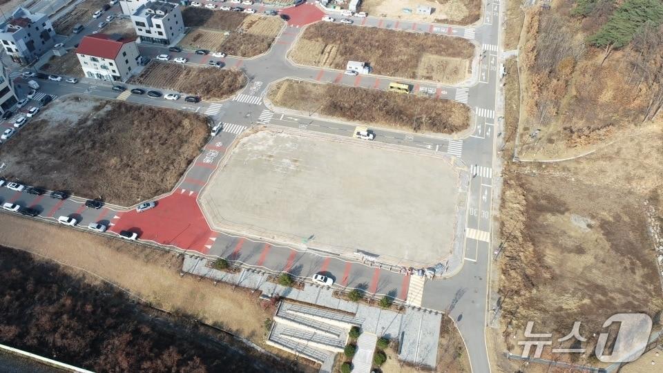 본문 이미지 - 강원 원주시의 &#39;남원주역세권 임시 공영주차장&#39; 자료 사진. &#40;재판매 및 DB금지&#41; 2025.11.28/뉴스1