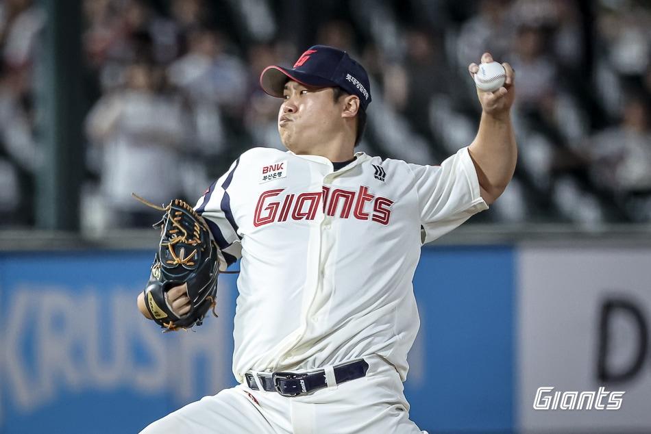 본문 이미지 - 롯데 자이언츠는 투수 심재민을 방출했다. &#40;롯데 자이언츠 제공&#41;