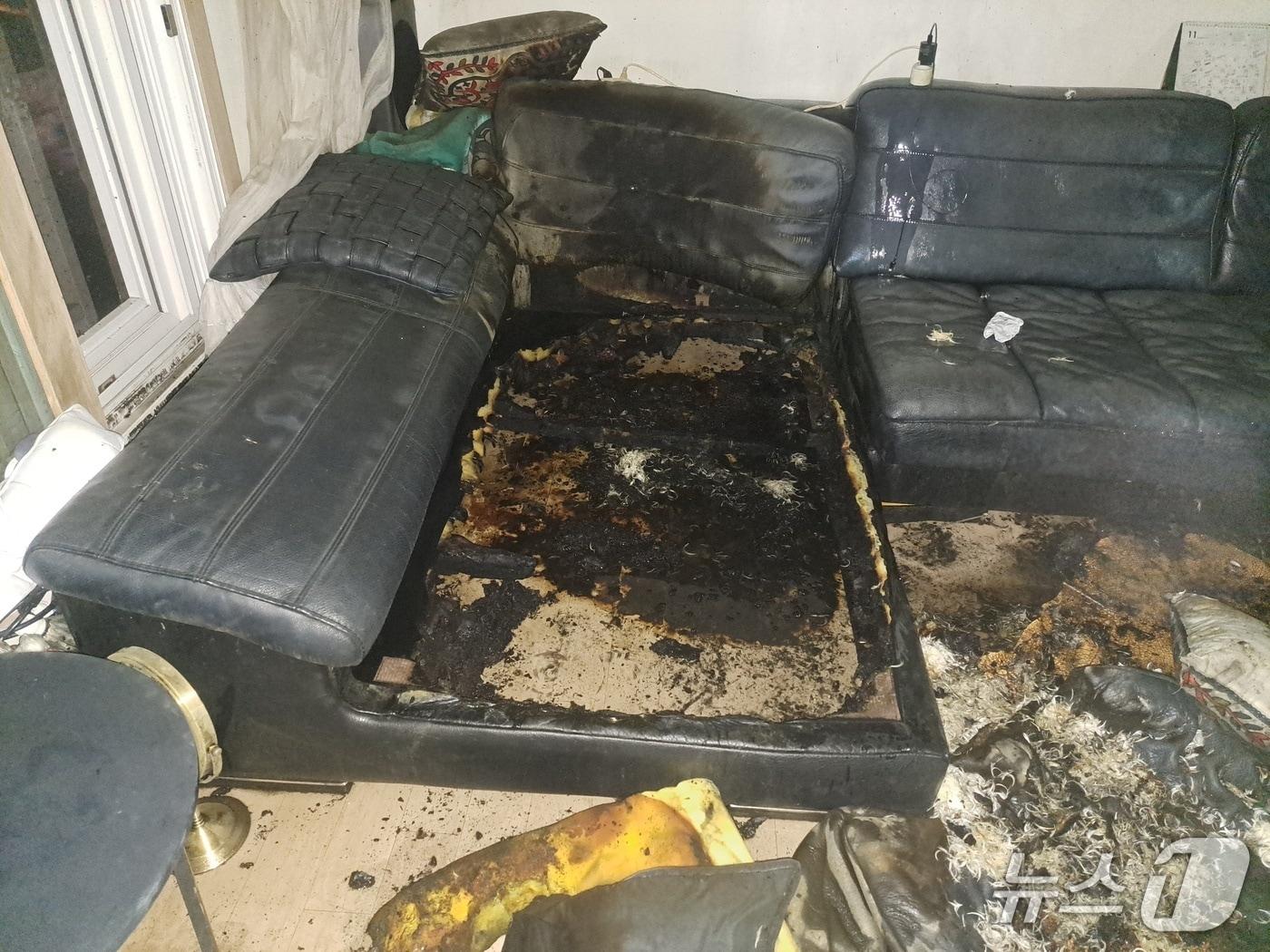 본문 이미지 - 화재 현장. &#40;경기도북부소방재난본부 제공. 재판매 및 DB 금지&#41; 2025.11.29/뉴스1