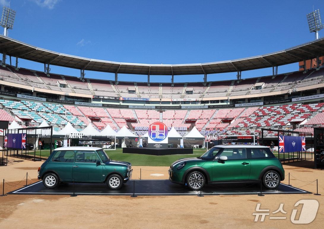 본문 이미지 - 미니 코리아는 1일 경기 수원 KT 위즈 파크 등에서 &#39;2025 MINI 유나이티드&#39;를 개최했다.&#40;미니 제공&#41;