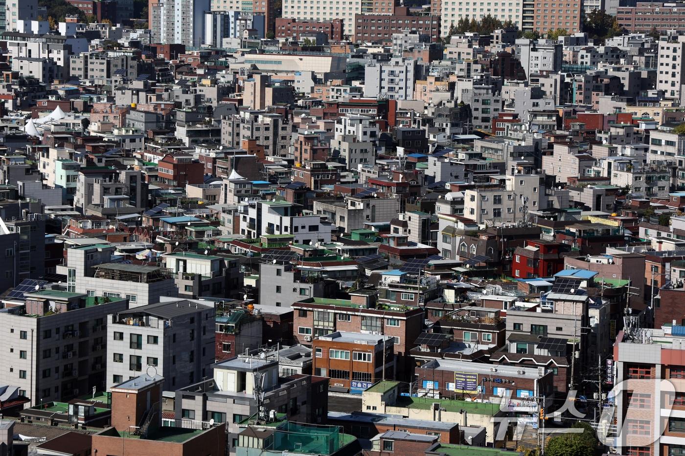 본문 이미지 - 서울시내 주택가 모습. 2025.11.3/뉴스1 ⓒ News1 황기선 기자