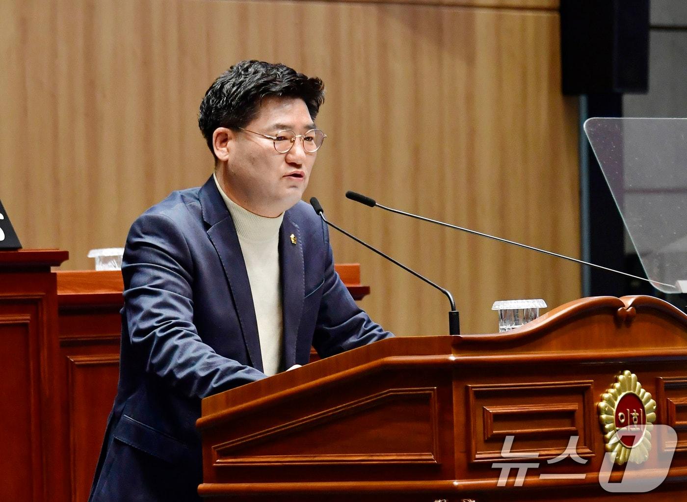 본문 이미지 - 심철의 광주시의원&#40;더불어민주당·서구4&#41;이 3일 열린 정례회 본회의에서 5분 자유발언을 하고 있다.&#40;광주시의회 제공. 재판매 및 DB 금지&#41; 