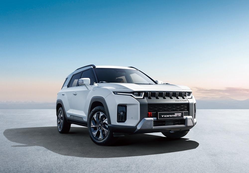 본문 이미지 - KG모빌리티의 중형 SUV &#39;토레스&#39; 모습&#40;자료사진. KG모빌리티 제공&#41;.