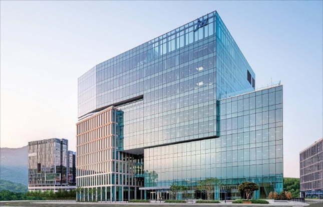 본문 이미지 - JW중외제약 사옥 전경. (JW중외제약 제공) 