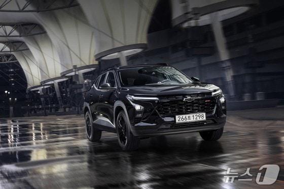 본문 이미지 - GM 한국사업장이 생산하는 쉐보레 소형 스포츠유틸리티차(SUV) '트랙스 크로스오버'(자료사진. GM 한국사업장 제공).