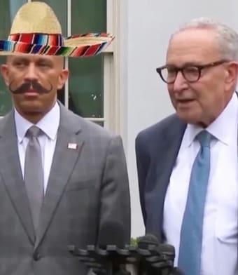 본문 이미지 -  미국 백악관 공식 웹사이트에 개설된 민주당 조롱 페이지(백악관 웹사이트) 