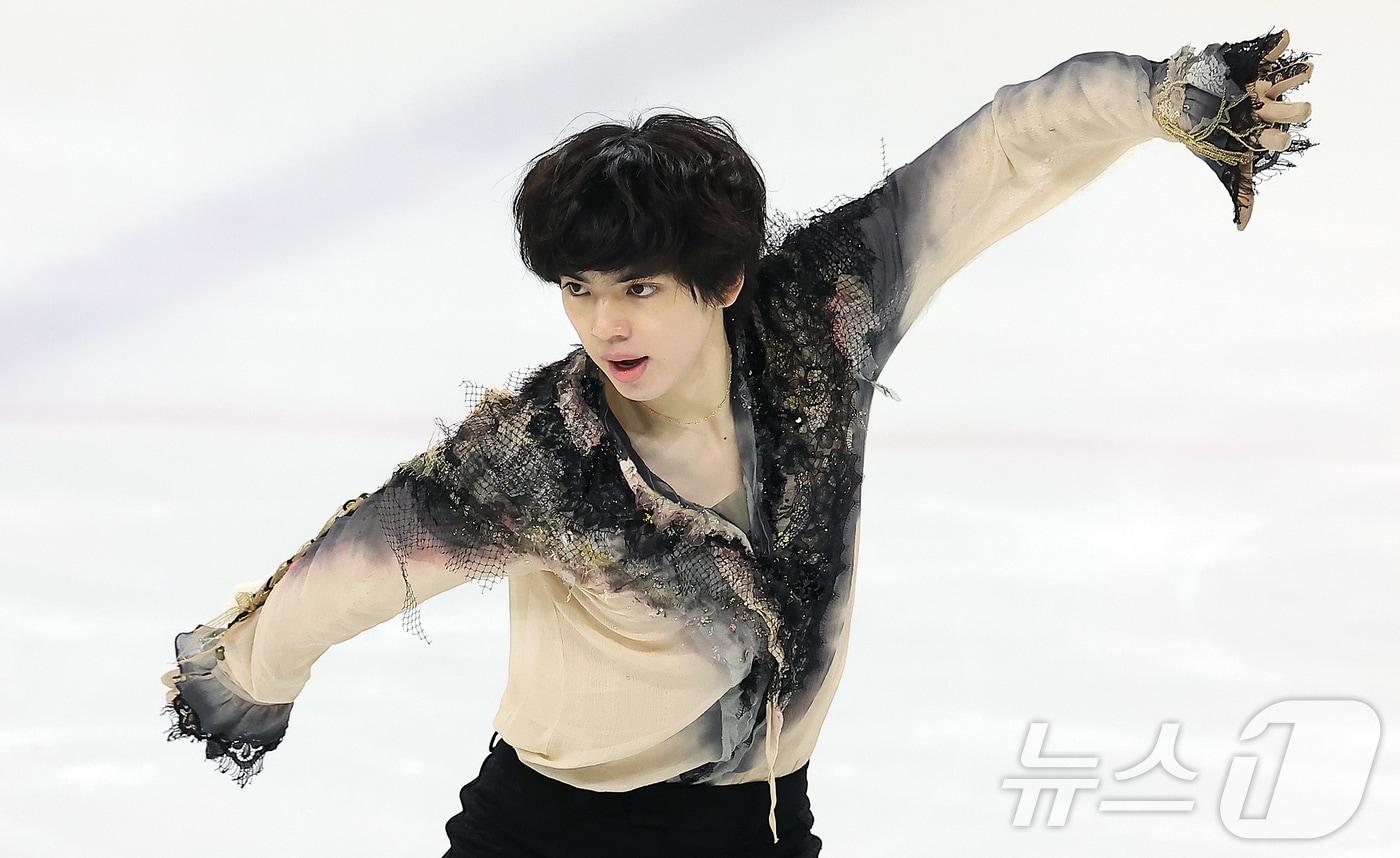 차준환&#40;서울시청&#41;이 30일 서울 양천구 목동아이스링크에서 열린 2025 KB금융 전국남녀 피겨스케이팅 회장배 랭킹대회 남자 싱글 프리 프로그램 연기를 펼치고 있다. 2025.11.30/뉴스1 ⓒ News1 김진환 기자