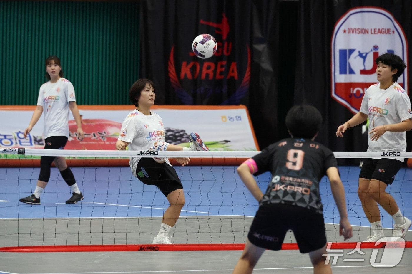 전북 무주에서 29~30일 &#39;2025 족구코리아 디비전 J1리그&#39; 플레이오프가 개최됐다.&#40;무주군 제공. 재판매 및 DB 금지&#41;