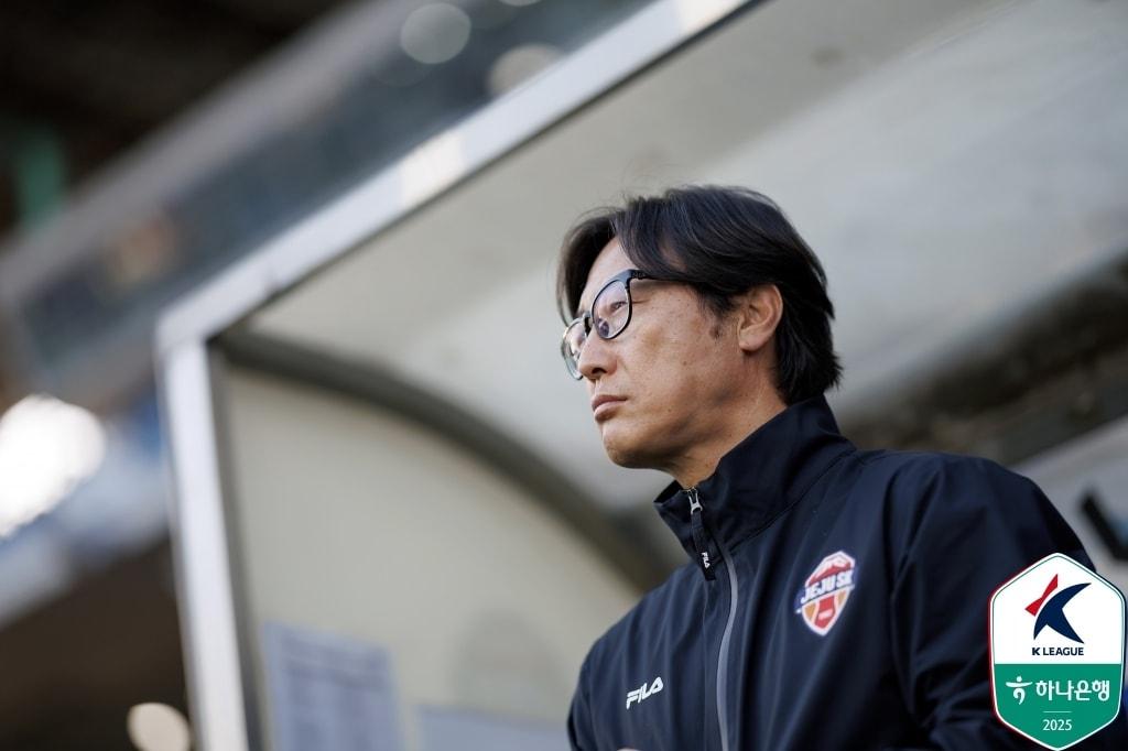 본문 이미지 - 김정수 제주 SK 감독대행. &#40;한국프로축구연맹 제공&#41;