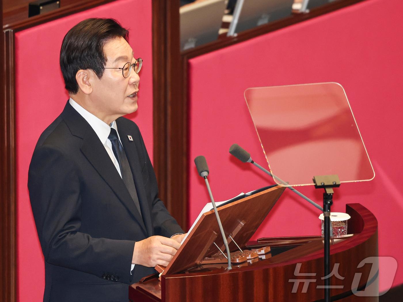 본문 이미지 - 이재명 대통령이 4일 서울 여의도 국회 본회의장에서 2026년도 예산안 및 기금운용계획안에 대한 시정연설을 하고 있다. ⓒ News1 국회사진기자단