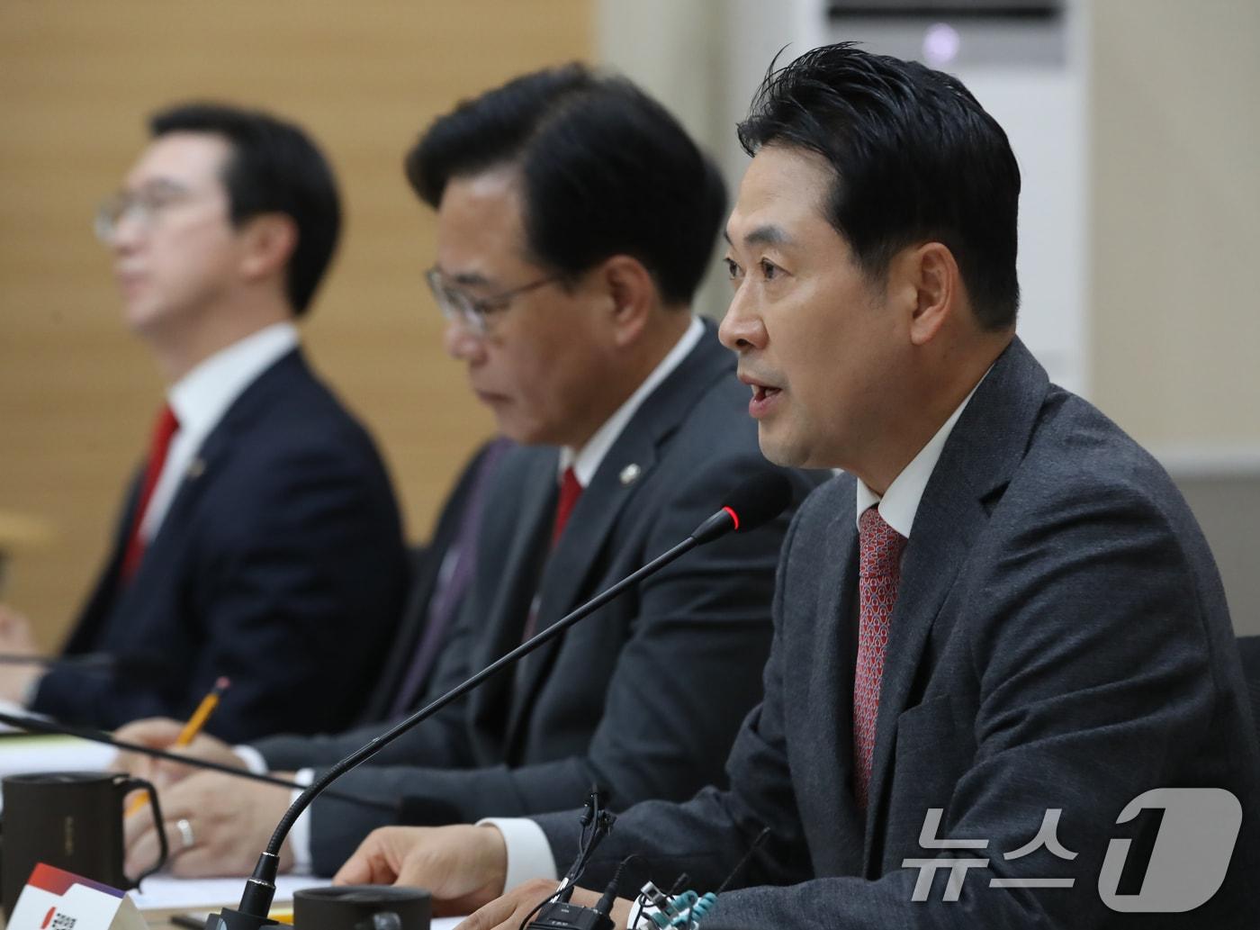 본문 이미지 - 장동혁 국민의힘 대표가 4일 오후 경남 창원 의창구 경남도청에서 열린 국민의힘 부산·울산·경남 지역민생 예산정책협의회에서 발언하고 있다. 2025.11.4/뉴스1 ⓒ News1 윤일지 기자