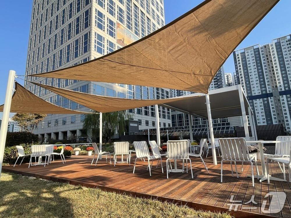 본문 이미지 - 부산시청 4층 '하늘정원' 모습.(부산시 제공. 재판매 및 DB금지)