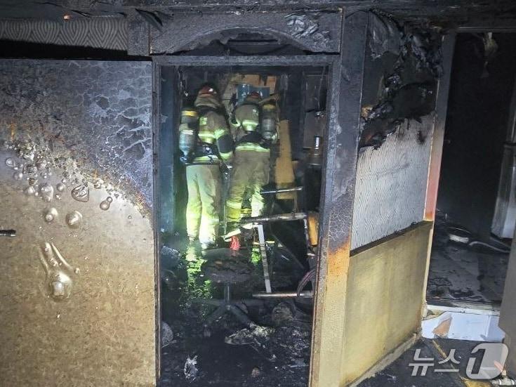 본문 이미지 - 화재현장(경기 부천소방서 제공/뉴스1)