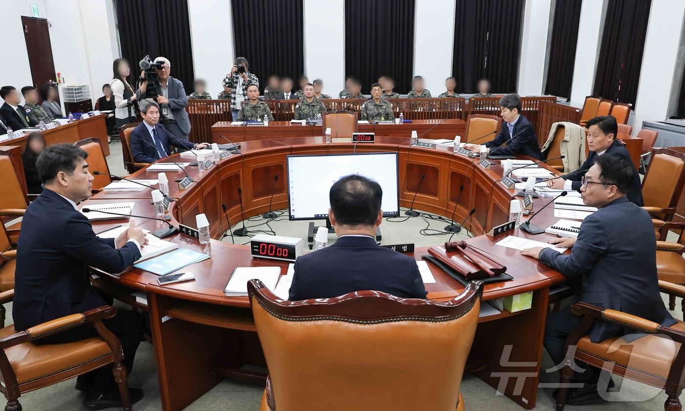 5일 오전 서울 여의도 국회에서 정보위원회의 국방정보본부 등에 대한 국정감사가 진행되고 있다. &#40;공동취재&#41; 2025.11.5/뉴스1 ⓒ News1 유승관 기자