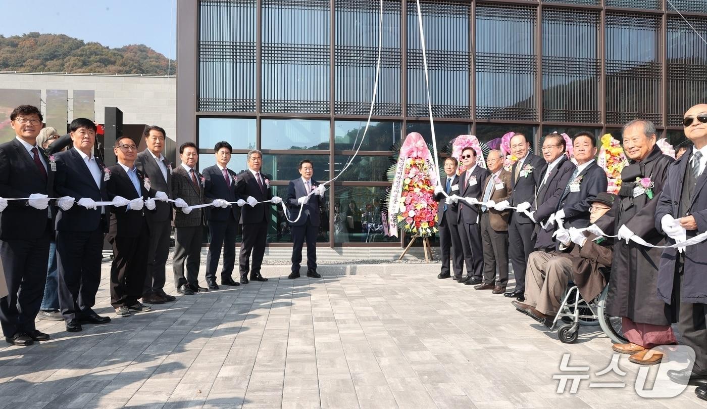 충북 진천군은 5일 문백면 정송강사 일원에서 &#39;송강문화창조마을&#39; 조성 사업 준공식과 개관식을 열었다.&#40;진천군 제공, 재판매 및 DB금지&#41;/뉴스1