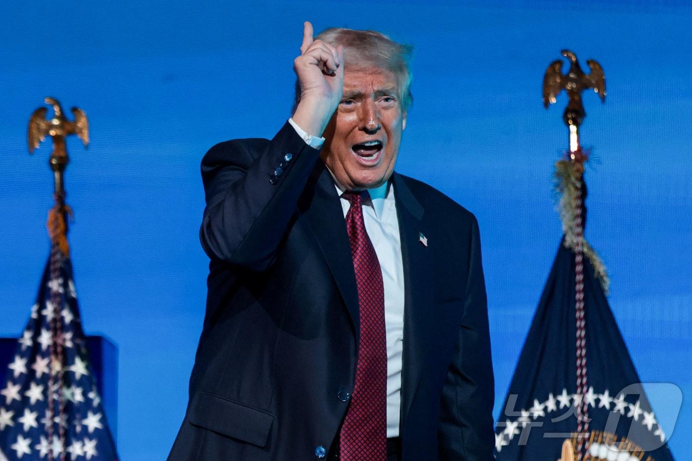 도널드 트럼프 미국 대통령이 5일&#40;현지시간&#41; 플로리다주 마이애미 카세야 센터에서 열린 &#39;아메리카 비즈니스 포럼&#39;에서 연설하고 있다. 2025.11.05. ⓒ 로이터=뉴스1 ⓒ News1 윤다정 기자