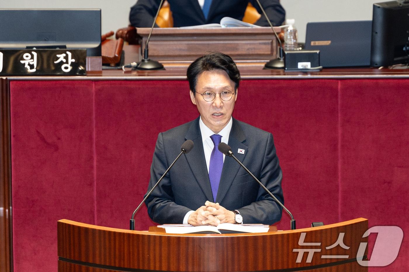 김민석 국무총리가 6일 서울 여의도 국회에서 열린 제429회국회&#40;정기회&#41; 예산결산특별위원회 제3차 전체회의에서 인사말하고 있다. 2025.11.6/뉴스1 ⓒ News1 이승배 기자