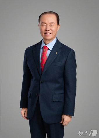 본문 이미지 - 대한병원협회는 김광태 명예회장(대림성모병원 회장)이 오는 10~13일(현지시간) 스위스 제네바에서 열리는 제48차 국제병원연맹(IHF·International Hospital Federation) 세계병원대회에서 공로상을 받는다고 6일 밝혔다.(대한병원협회 제공)