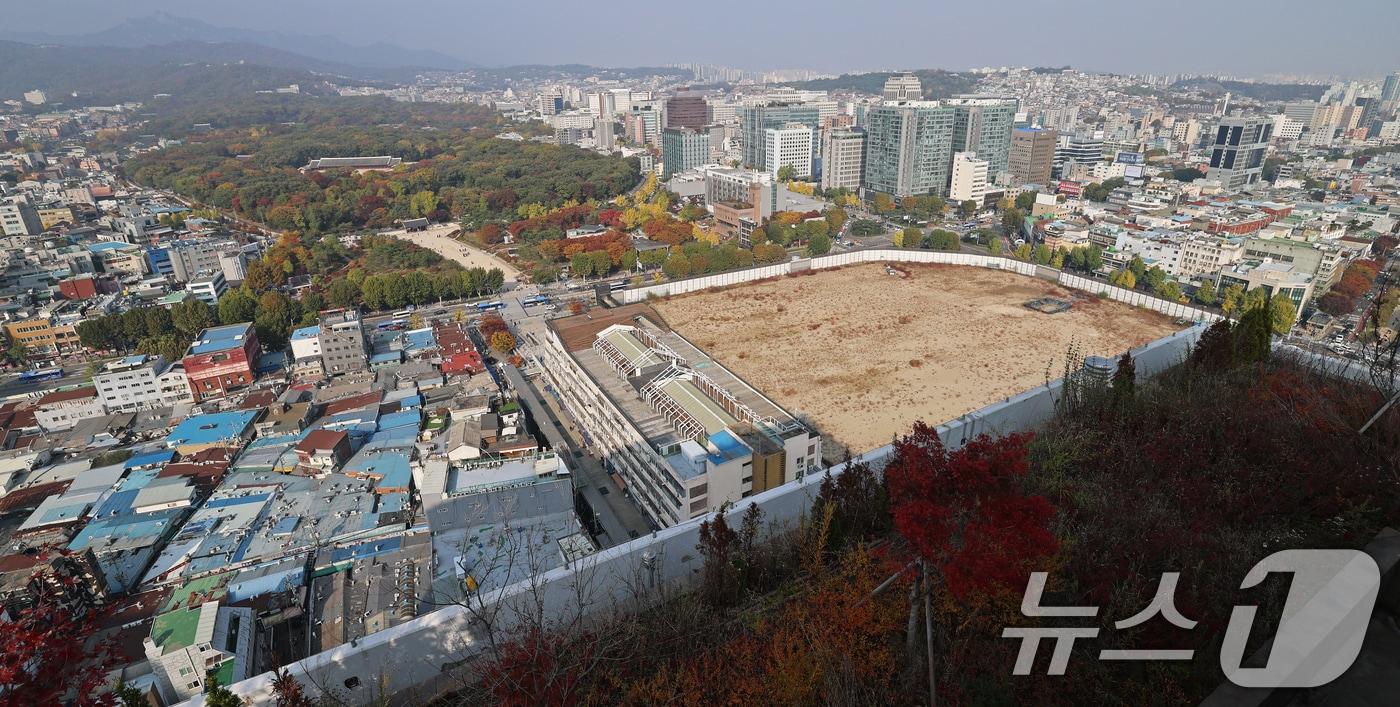 본문 이미지 -  서울 종로구 종묘와 세운 4구역 재개발 공사 현장 모습. (자료사진) ⓒ 뉴스1 오대일 기자