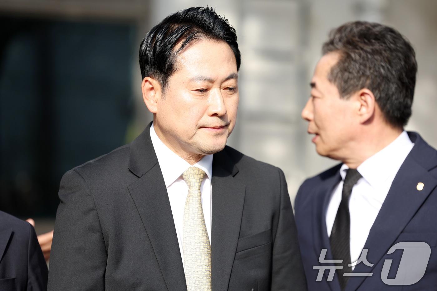 장동혁 국민의힘 대표가 지난 6일 오후 광주 북구 임동 더현대 광주 부지를 방문하고 있다. 2025.11.6/뉴스1 ⓒ News1 이승현 기자