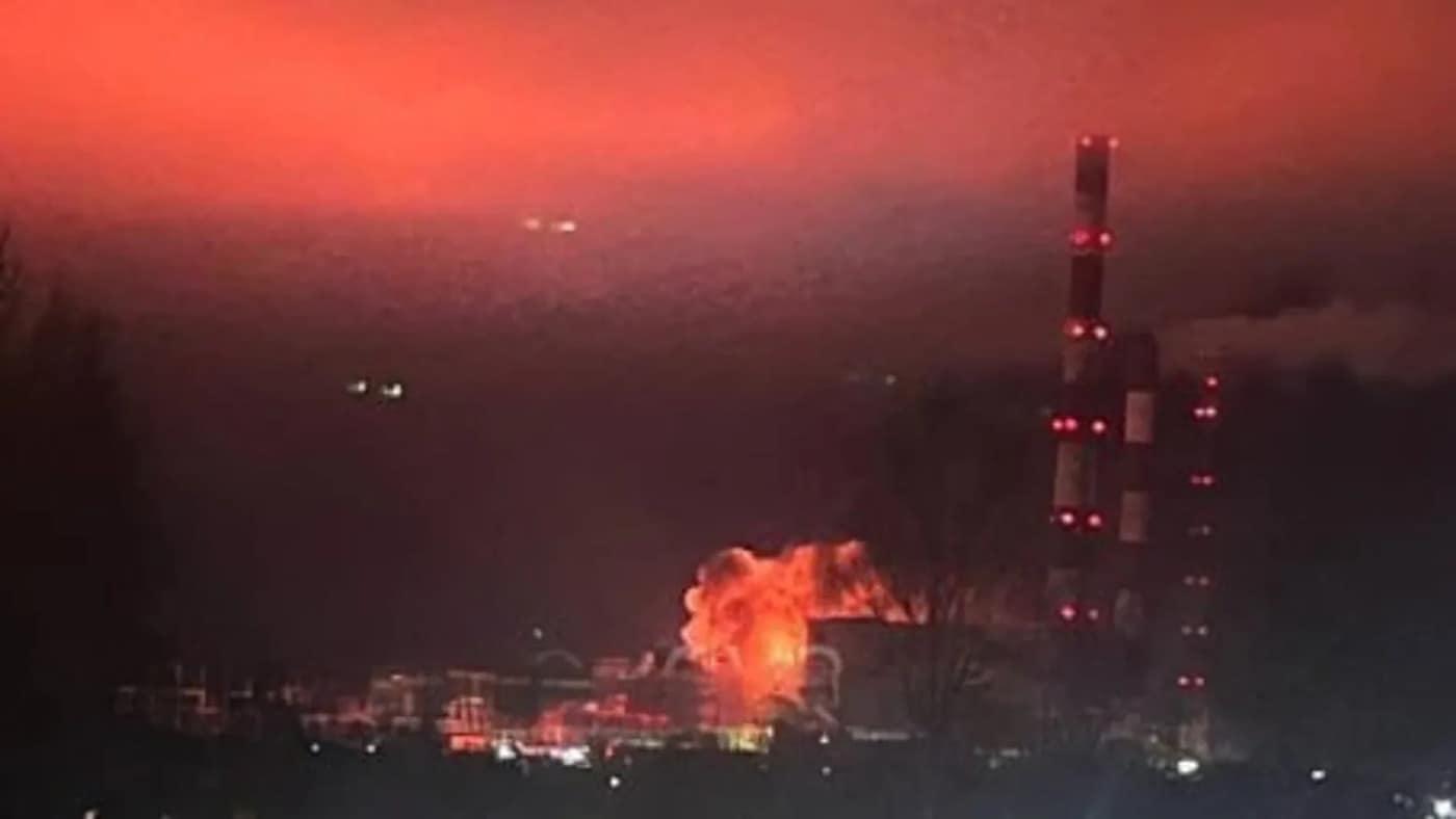 러시아 볼고그라드와 함께 6일&#40;현지시간&#41; 우크라이나의 드론 공격을 받은 코스트로마 볼고레첸스크의 모습 &#40;출처=우크라이나 리가넷&#41;