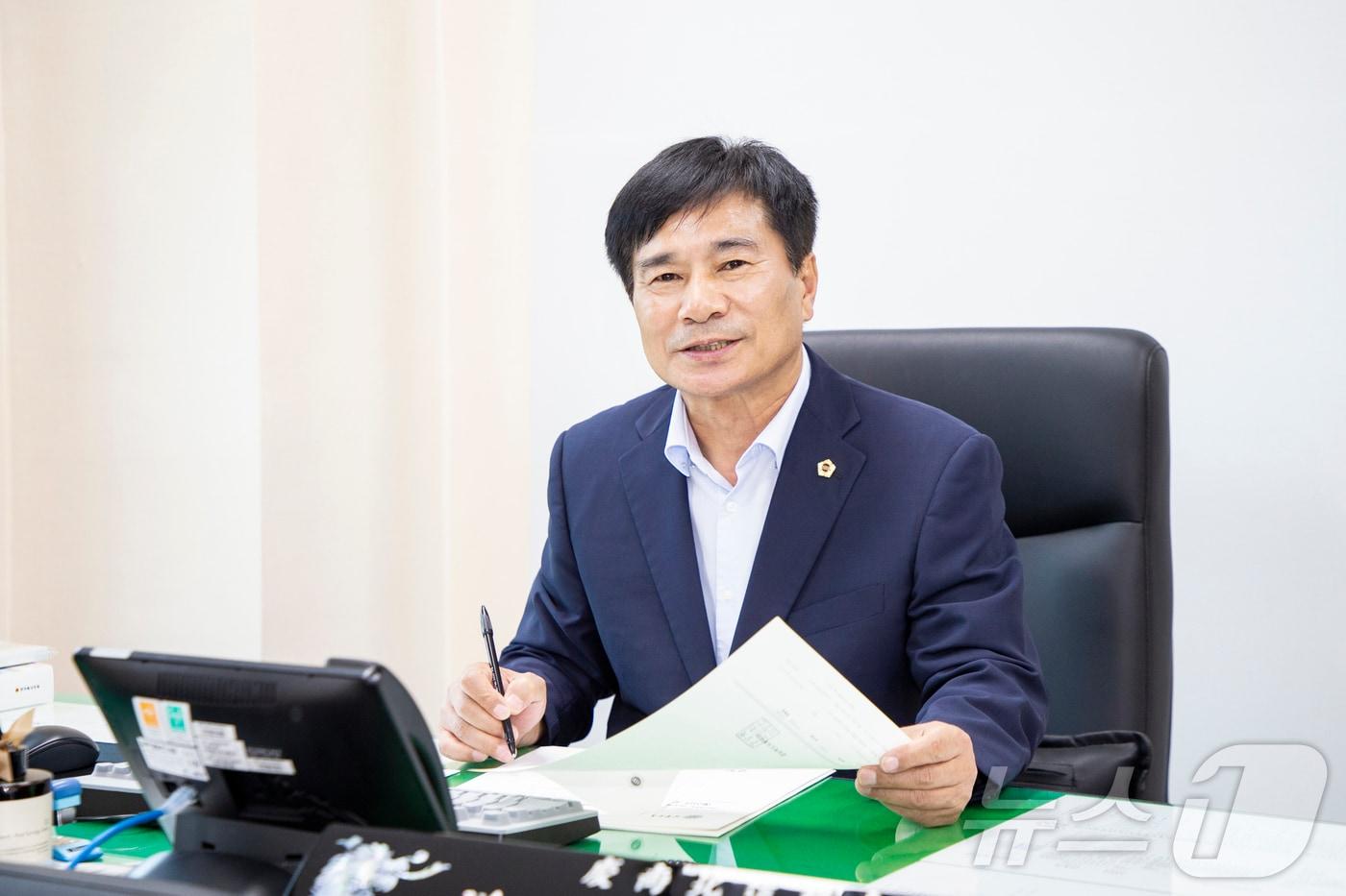 신효광 경북도의회 농수산위원장.&#40;경북도의회 제공. 재판매 및 DB금지&#41;/뉴스1