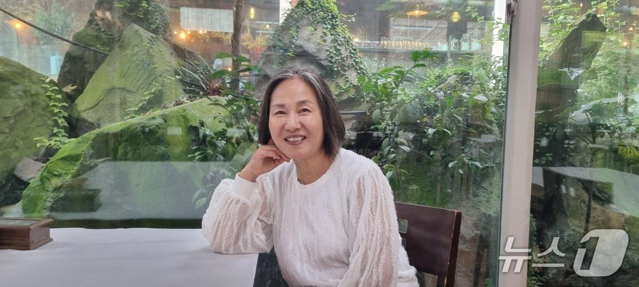 본문 이미지 - 제5회 신재효문학상 수상자인 이강원 작가.(고창군제공. 재판매 및 DB금지)2025.11.6/뉴스1