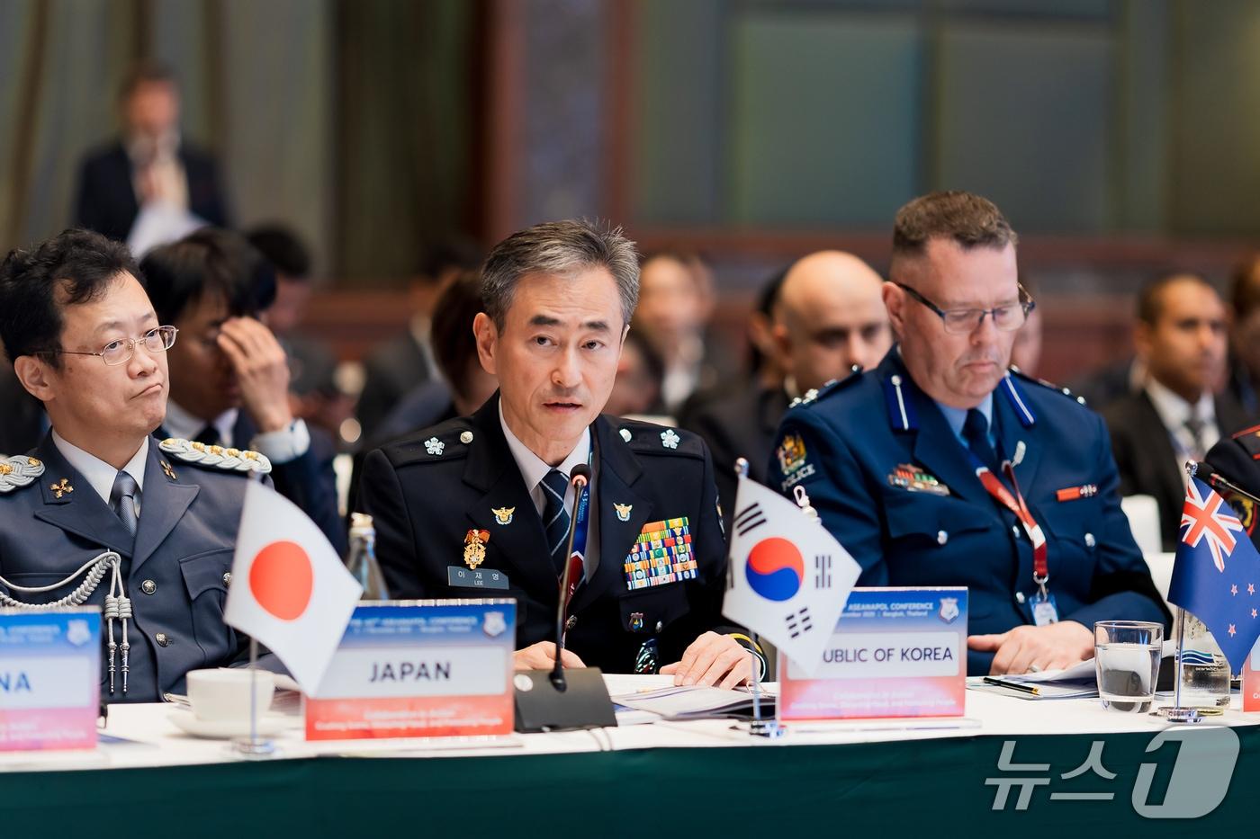 이재영 경찰청 국제협력관이 태국 방콕에서 열린 제43차 아세아나폴&#40;ASEANAPOL&#41; 총회에서 발언을 하고 있다.&#40;경찰청 제공&#41;