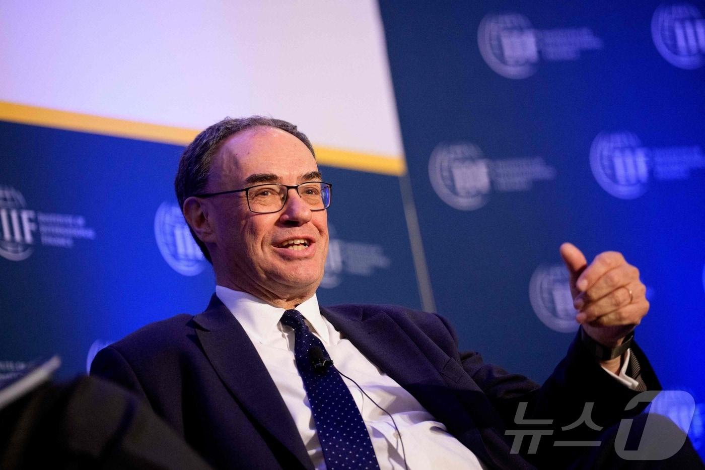 지난 4월 23일&#40;현지시간&#41; 미국 워싱턴 DC에서 열린 국제금융연구소&#40;IIF&#41; 글로벌 전망 포럼에 참석한 앤드루 베일리 영란은행&#40;BOE&#41; 총재 2025.04.24. ⓒ AFP=뉴스1 ⓒ News1 이정환 기자