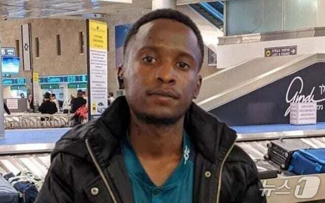 본문 이미지 - 이스라엘은 6일 송환된 인질 시신이 탄자니아 출신 21세 유학생 조슈아 로이투 몰렐이었다고 발표했다. &#40;타임스오브이스라엘 캡처&#41; 2025.11.6