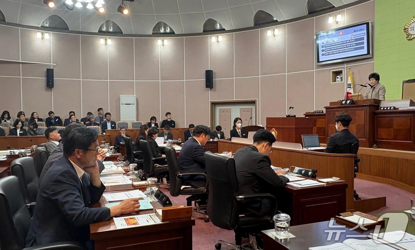 7일 제258회 거제시의회 임시회 본회의가 열리고 있다.2025.11.7/뉴스1 강미영기자