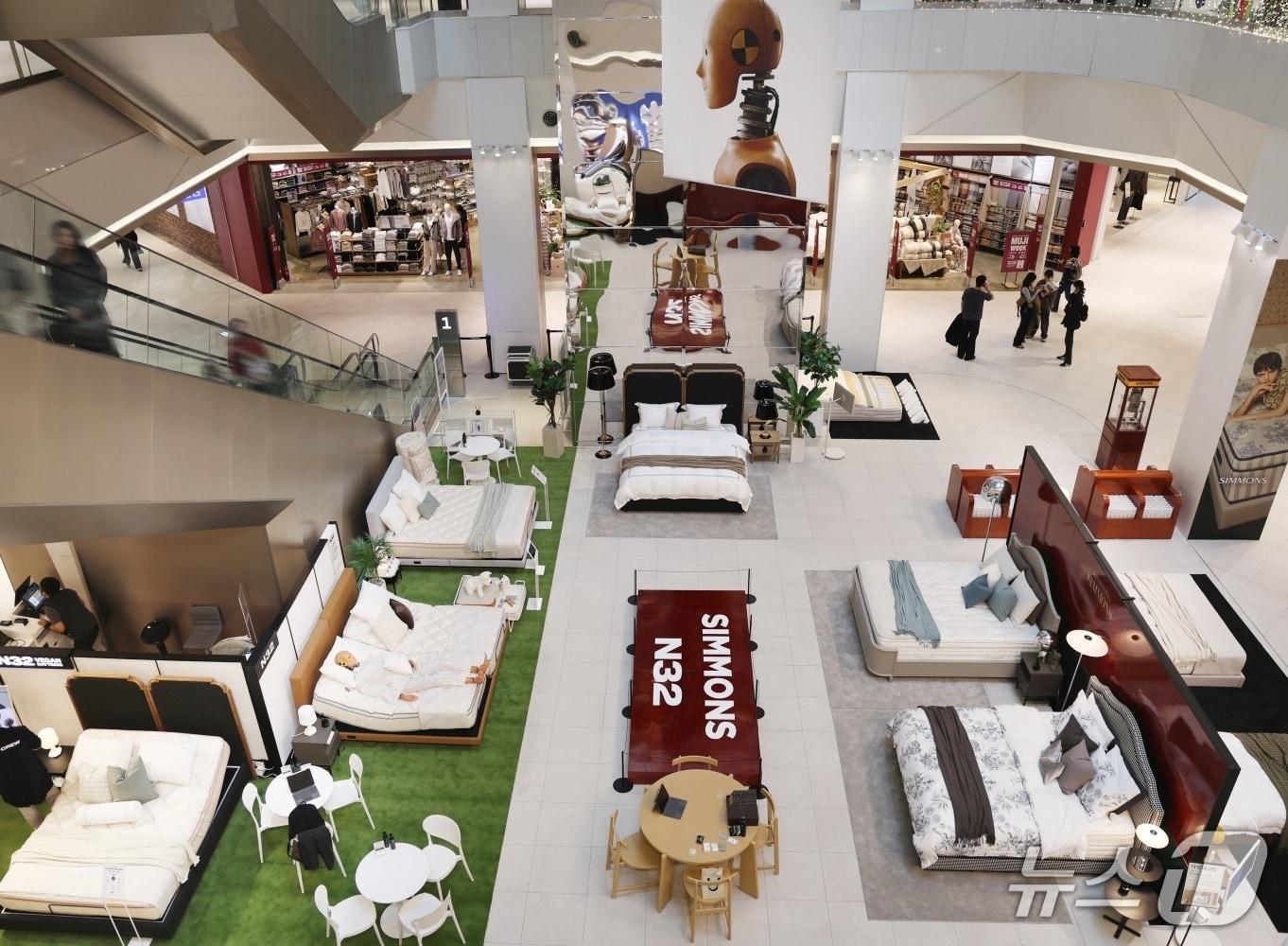 본문 이미지 - 롯데백화점 타임빌라스 수원에 &#39;시몬스ⅩN32&#39; 팝업스토어 오픈 &#40;시몬스 제공. 재판매 및 DB금지&#41;