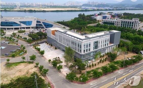 본문 이미지 - 강원연구원.&#40;뉴스1 DB&#41;