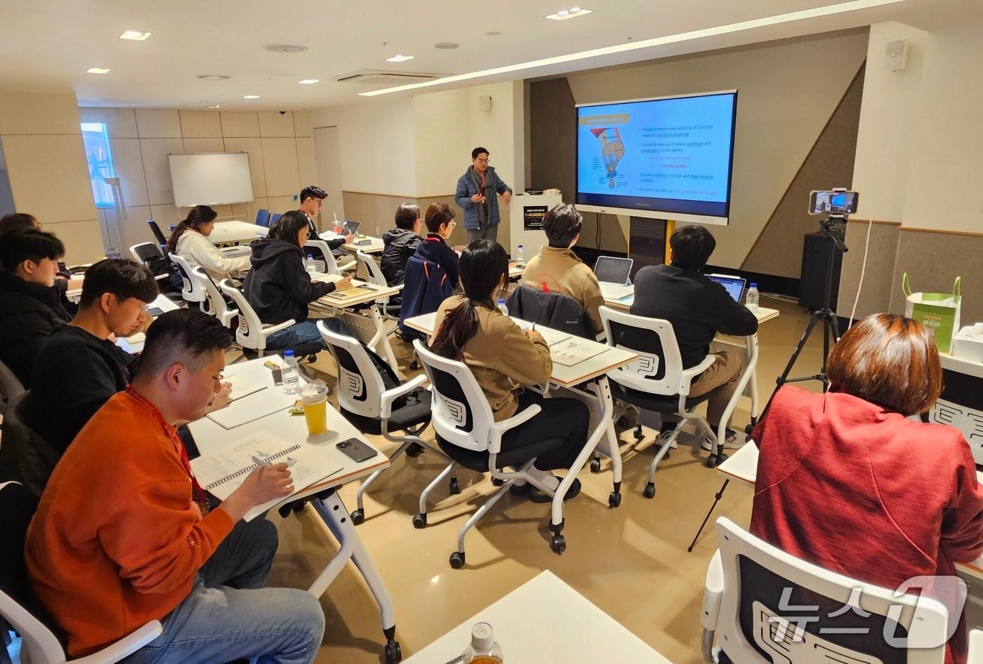 VIP동물한방재활의학센터 by Dr. 신사경 제공 ⓒ 뉴스1