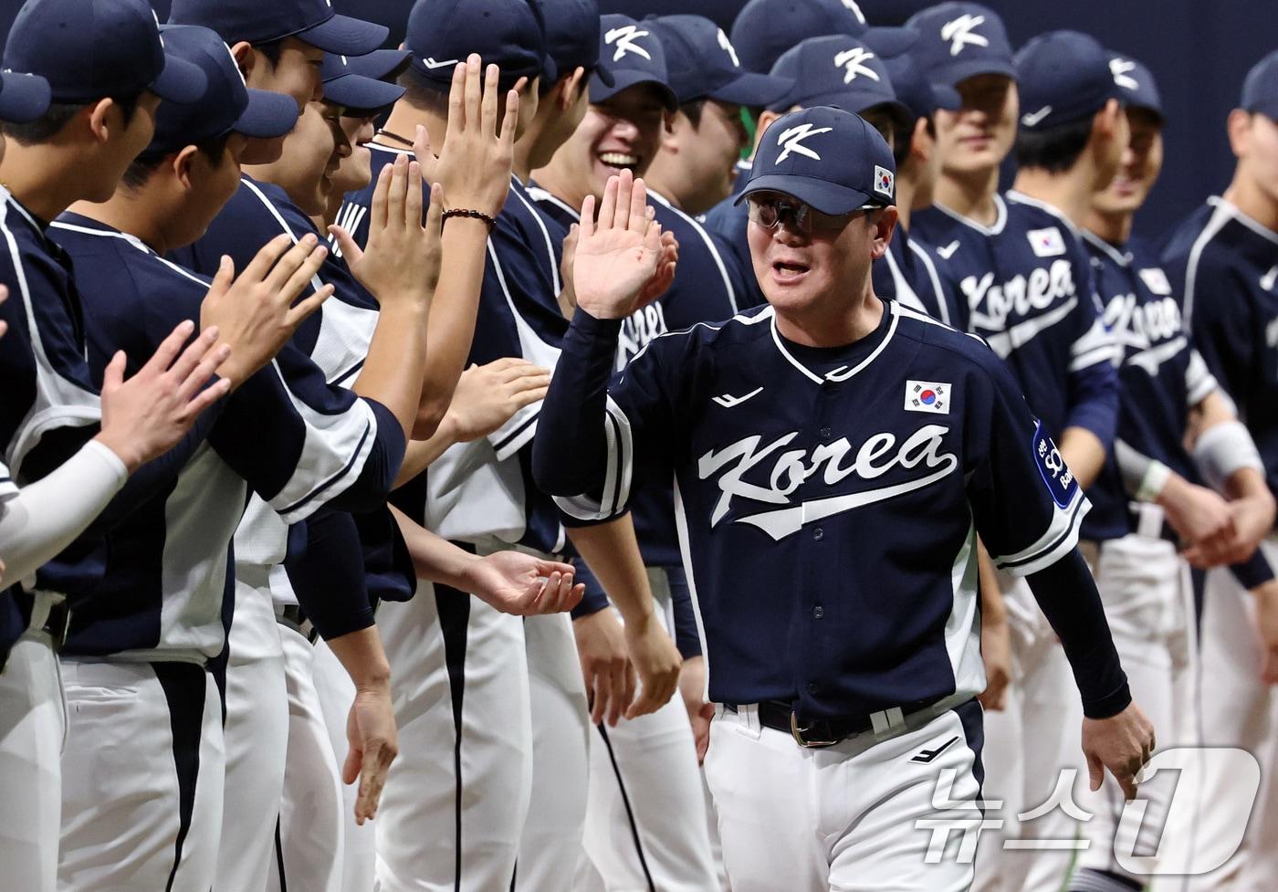 본문 이미지 - 일본과의 평가전을 앞둔 야구대표팀. /뉴스1 DB ⓒ News1 구윤성 기자