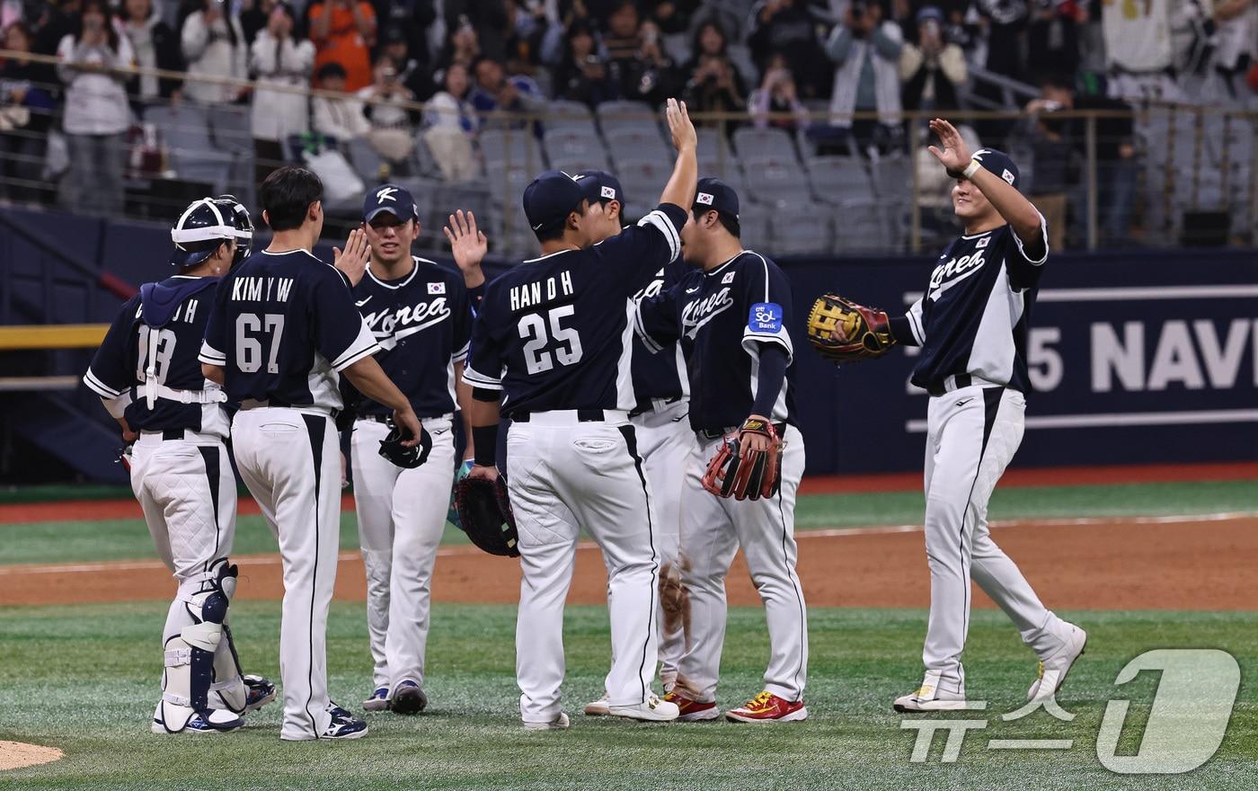 본문 이미지 - 한국 야구대표팀 선수들. 2025.11.9 ⓒ 뉴스1 구윤성 기자