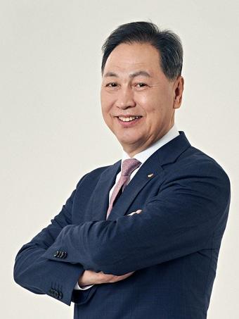 본문 이미지 - 강태선 BYN블랙야크그룹 회장.&#40;블랙야크제공&#41;