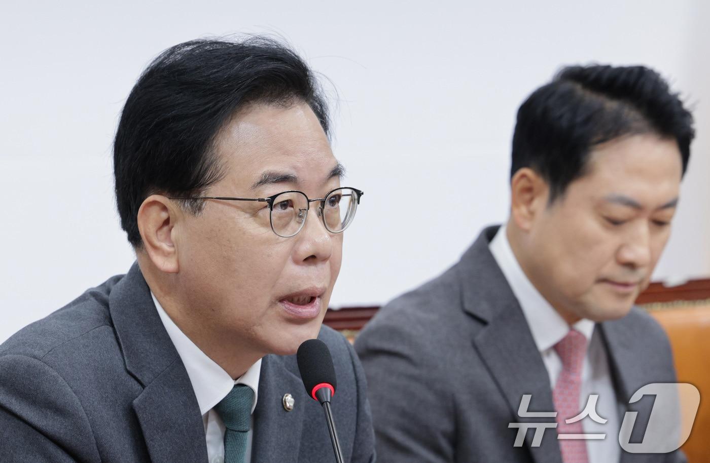 송언석 국민의힘 원내대표가 1일 서울 여의도 국회에서 열린 최고위원회의에서 발언하고 있다. 2025.12.1/뉴스1 ⓒ News1 신웅수 기자