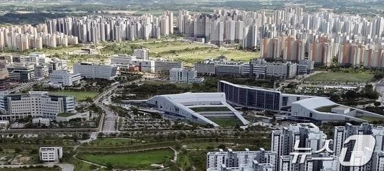 본문 이미지 - 내포신도시 전경.&#40;충남도 제공. 재판매 및 DB금지&#41;/뉴스1