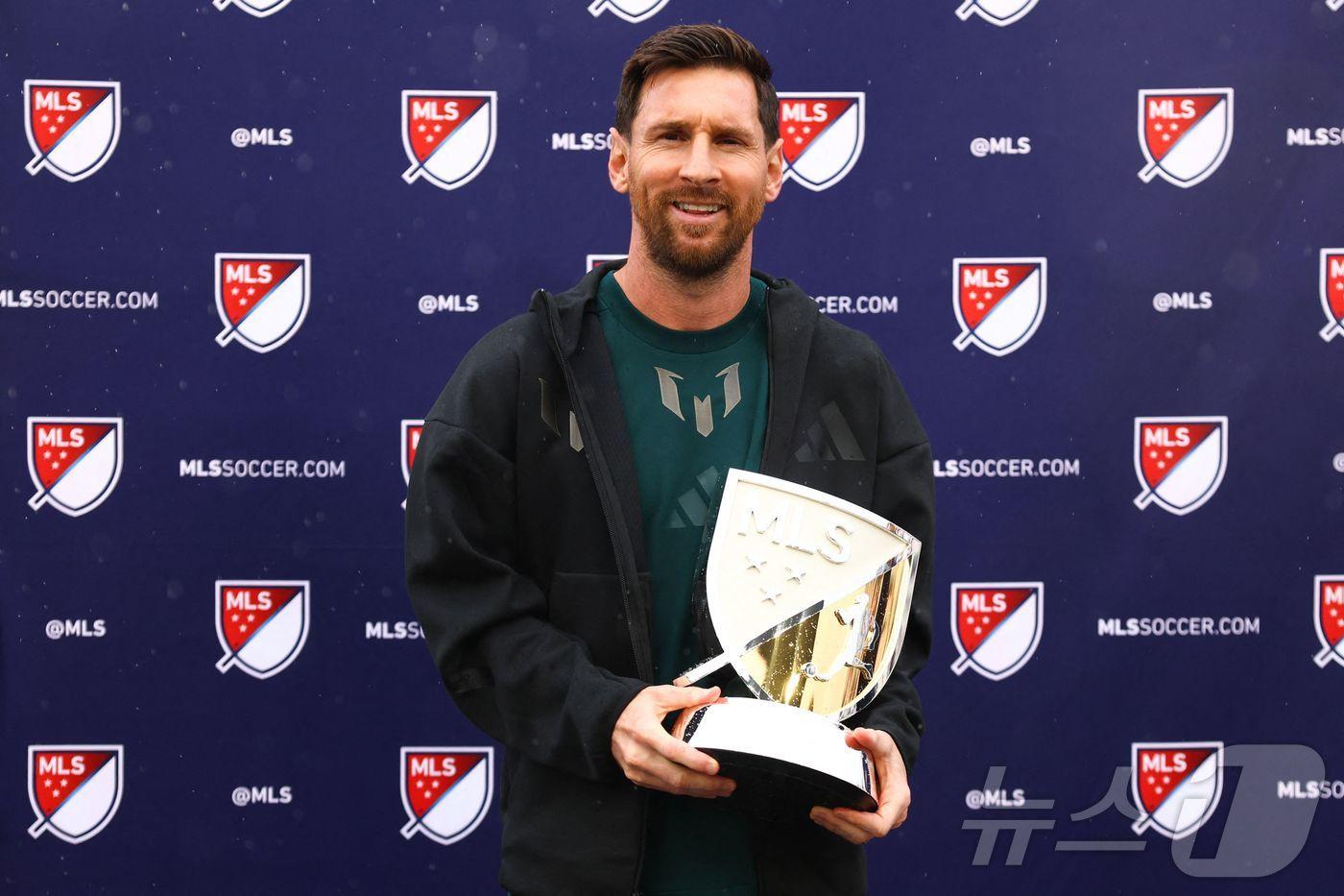 리오넬 메시가 2025 MLS MVP를 받았다. ⓒ AFP=뉴스1